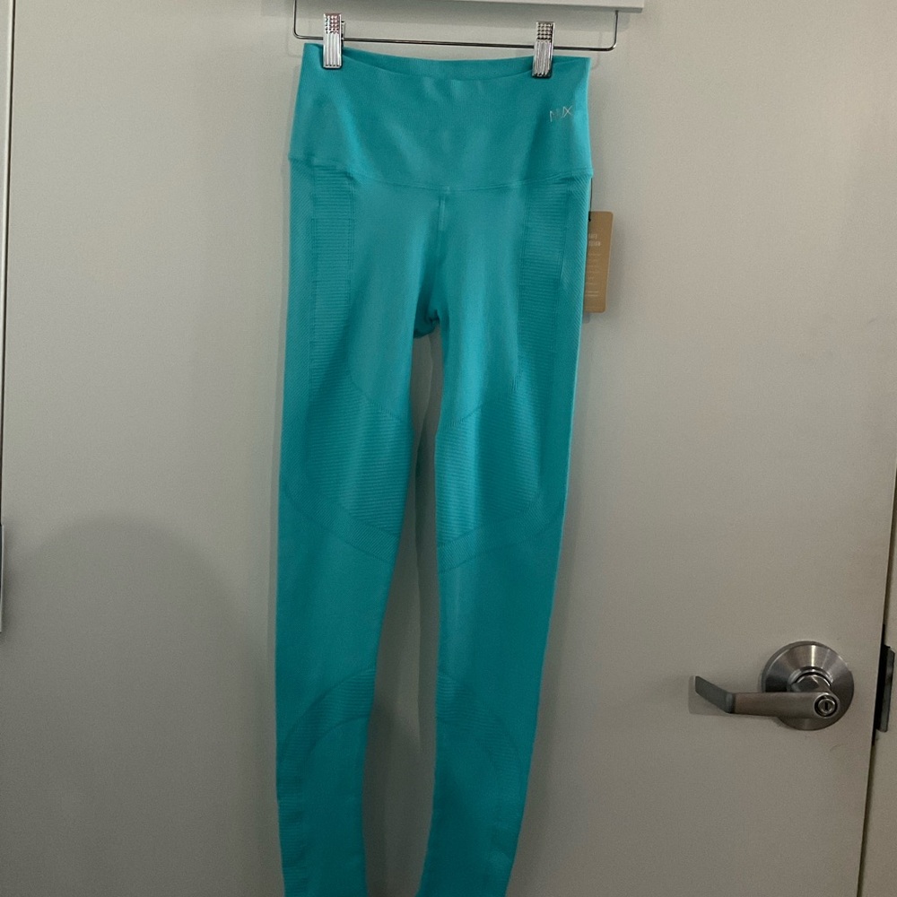NUX Turquoise Leggings